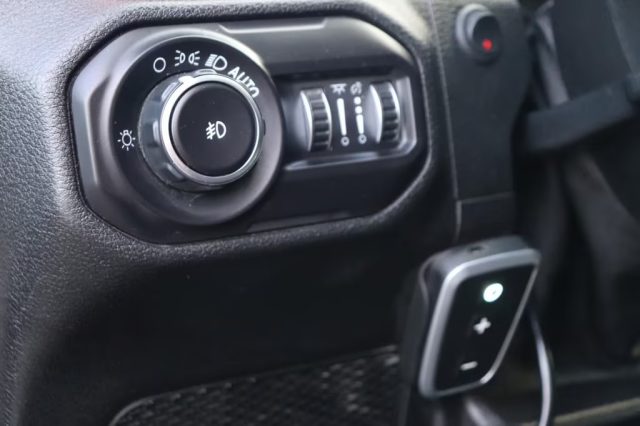 JEEP Wrangler usata, con Volante in pelle
