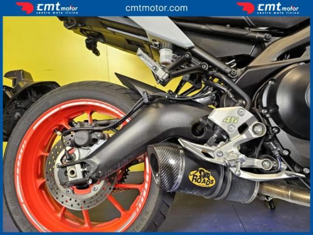 YAMAHA MT-09 usata 9