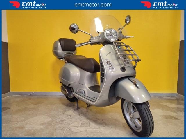 VESPA GTS 300 usata 1