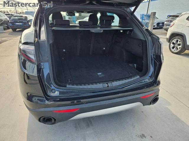 ALFA ROMEO Stelvio usata, con Park Distance Control