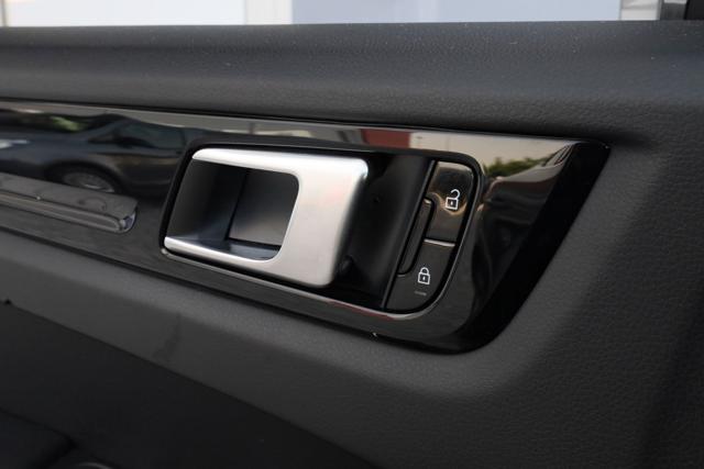 PORSCHE Cayenne usata, con Touch screen