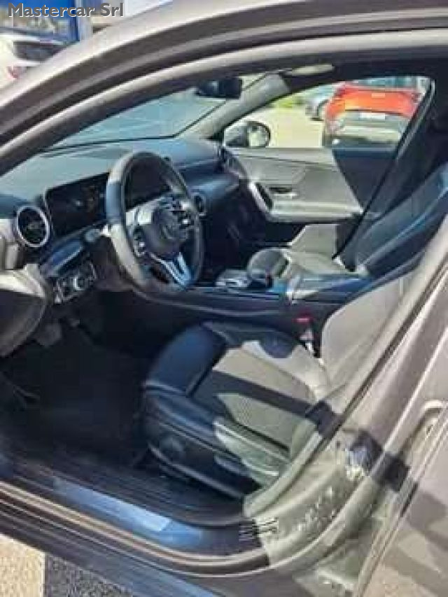 MERCEDES-BENZ A 180 usata, con Chiusura centralizzata