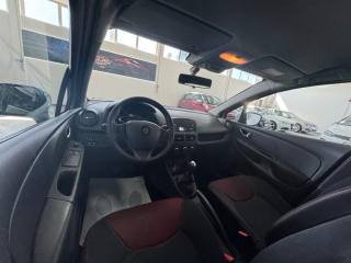 RENAULT Clio usata, con Specchietti laterali elettrici