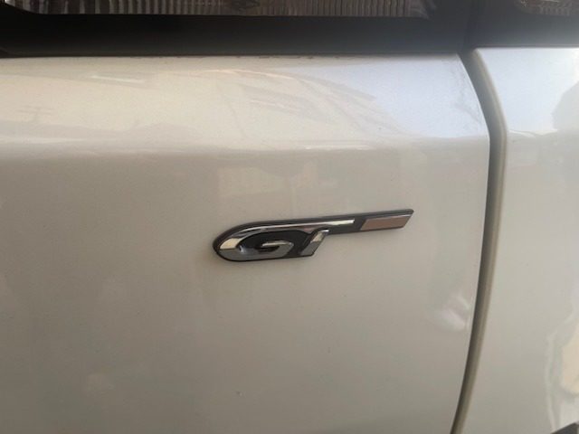 PEUGEOT 5008 usata, con Controllo automatico clima