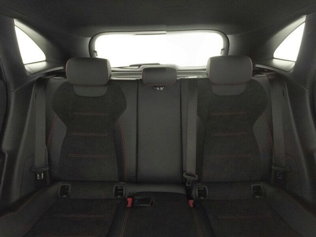 MERCEDES-BENZ GLA 220 usata, con Chiusura centralizzata