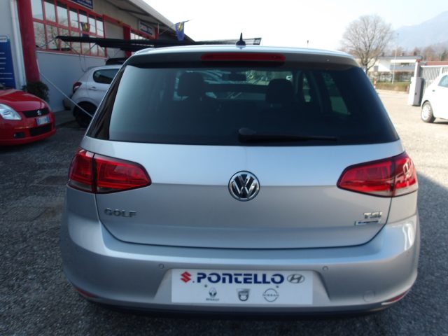 VOLKSWAGEN Golf usata, con Autoradio