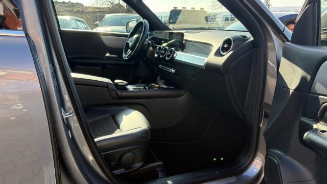 MERCEDES-BENZ GLB 180 usata 26