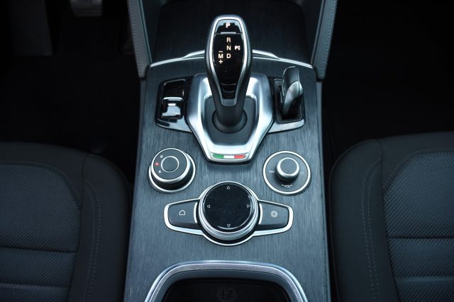 ALFA ROMEO Stelvio usata, con Vetri oscurati