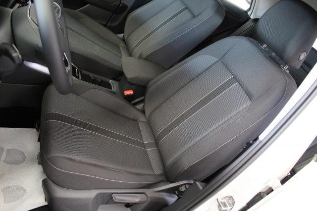 VOLKSWAGEN T-Roc usata, con Luci diurne LED