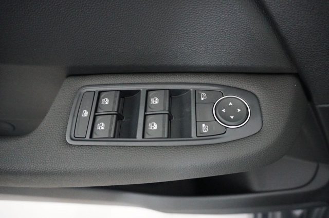 RENAULT Clio usata, con Airbag testa