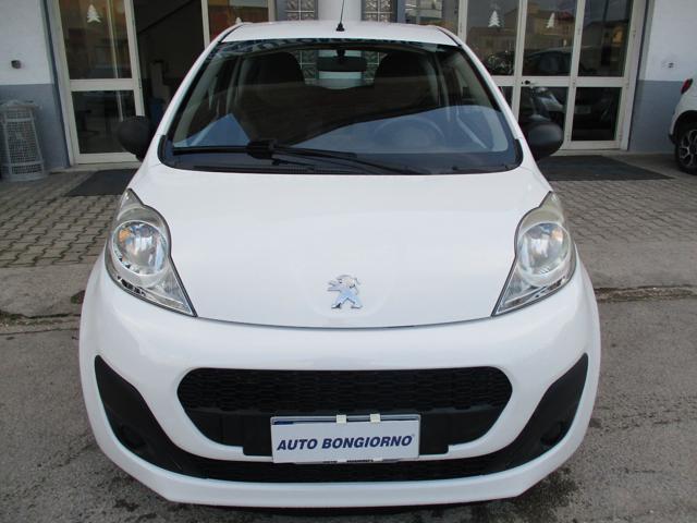 PEUGEOT 107 usata, con Airbag