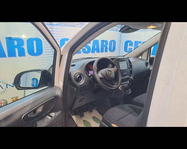 MERCEDES-BENZ Vito usata, con Bracciolo
