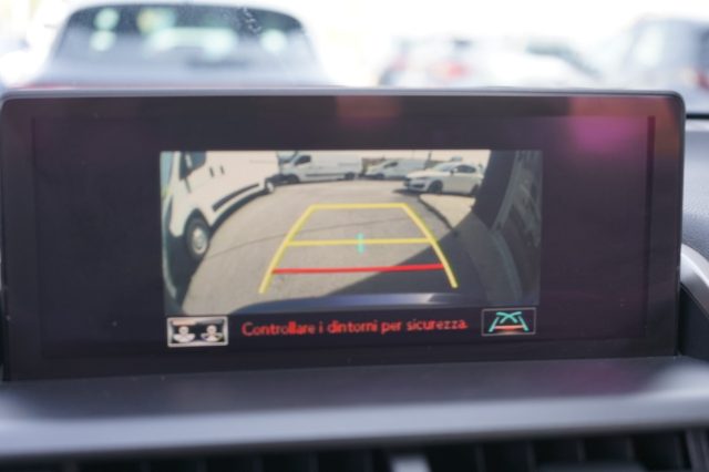 LEXUS NX 300h usata, con Interni in pelle