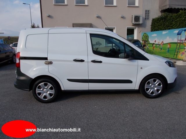 FORD Transit Courier usata, con Alzacristalli elettrici