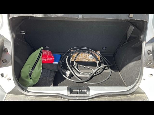 DACIA Spring usata, con USB
