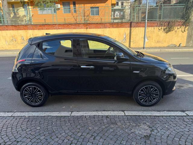 LANCIA Ypsilon usata, con ESP