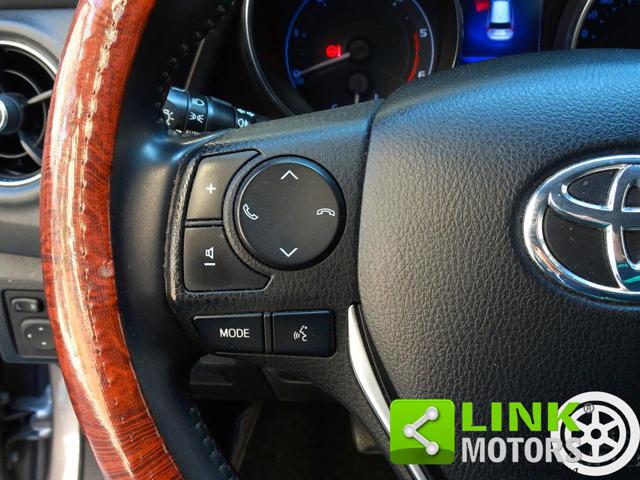 TOYOTA Auris usata, con Filtro antiparticolato