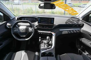 PEUGEOT 3008 usata, con Climatizzatore
