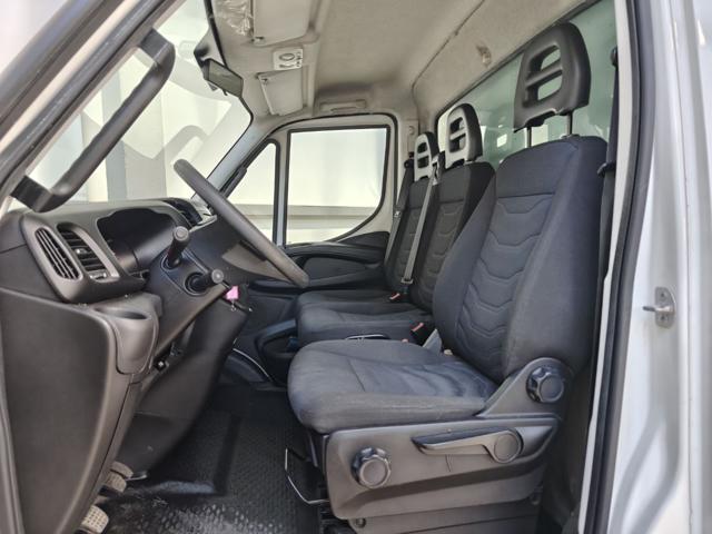IVECO Daily usata, con MP3