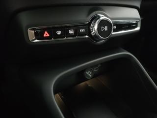 VOLVO XC40 usata, con USB