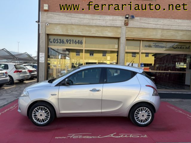 LANCIA Ypsilon usata, con Autoradio