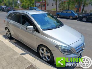 MERCEDES-BENZ B 200 usata, con Isofix