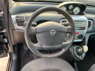 LANCIA Ypsilon usata, con Servosterzo