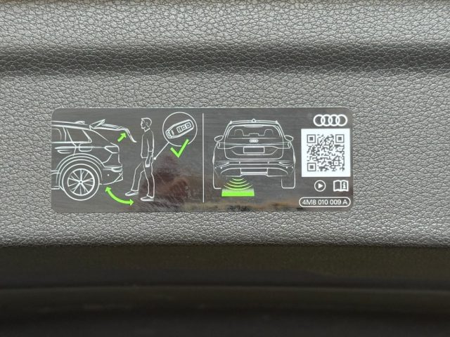 AUDI Q3 usata, con Sedile posteriore sdoppiato
