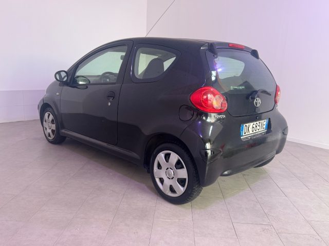 TOYOTA Aygo usata 9