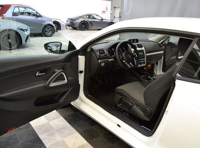 VOLKSWAGEN Scirocco usata, con Airbag