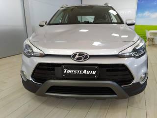 HYUNDAI i20 usata, con Airbag