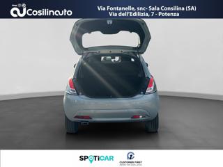 LANCIA Ypsilon usata, con Autoradio digitale