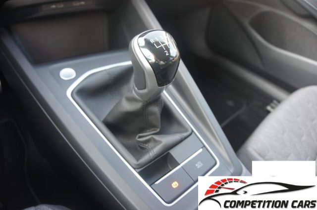 VOLKSWAGEN Golf usata, con Controllo trazione