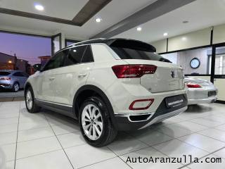 VOLKSWAGEN T-Roc usata, con Autoradio
