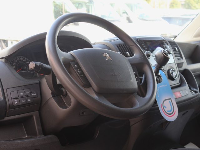 PEUGEOT Boxer usata, con ESP