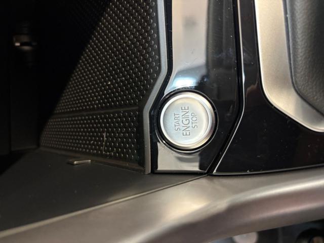VOLKSWAGEN T-Roc usata, con Controllo trazione
