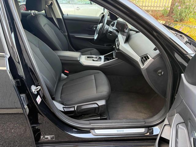 BMW 320 usata, con Touch screen