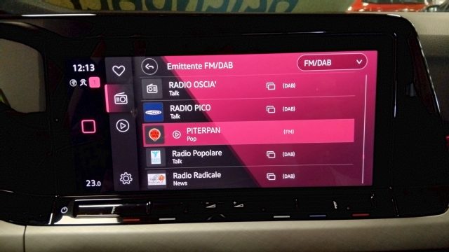 VOLKSWAGEN Golf usata, con Sensori di parcheggio posteriori