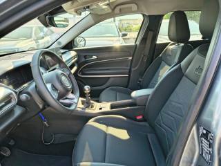 JEEP Avenger usata, con Volante in pelle