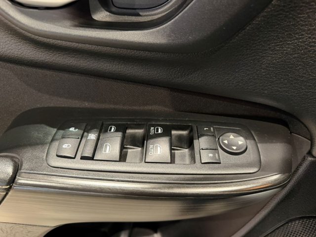 JEEP Cherokee usata, con Servosterzo