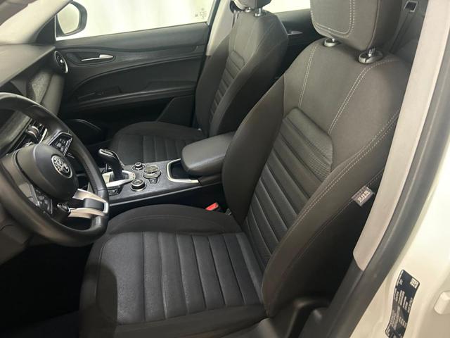 ALFA ROMEO Stelvio usata, con Alzacristalli elettrici