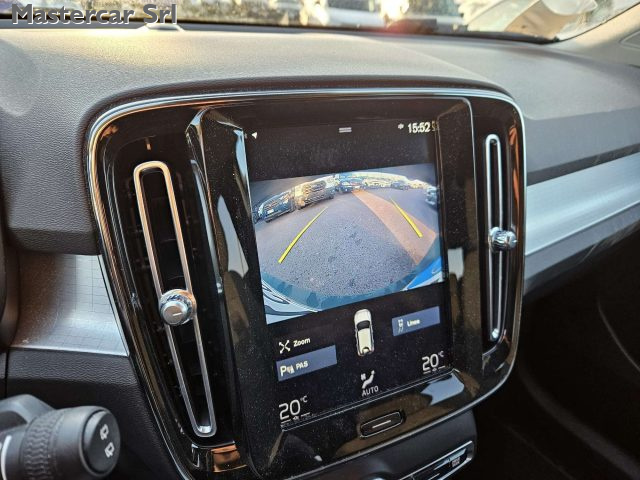 VOLVO XC40 usata, con Volante in pelle