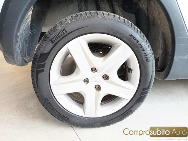 DACIA Sandero usata, con Sedile posteriore sdoppiato