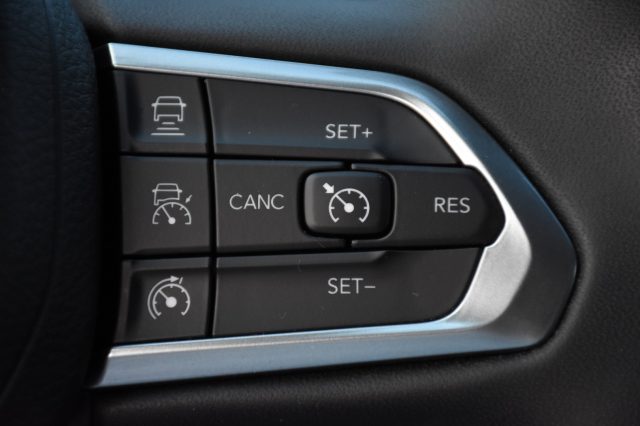 JEEP Compass usata, con Servosterzo