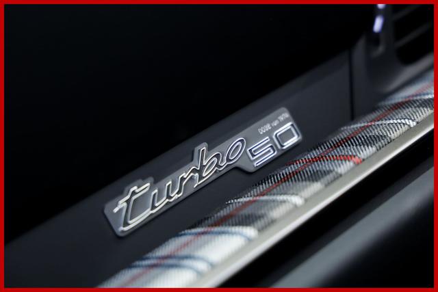 PORSCHE 992 usata, con Interni in pelle