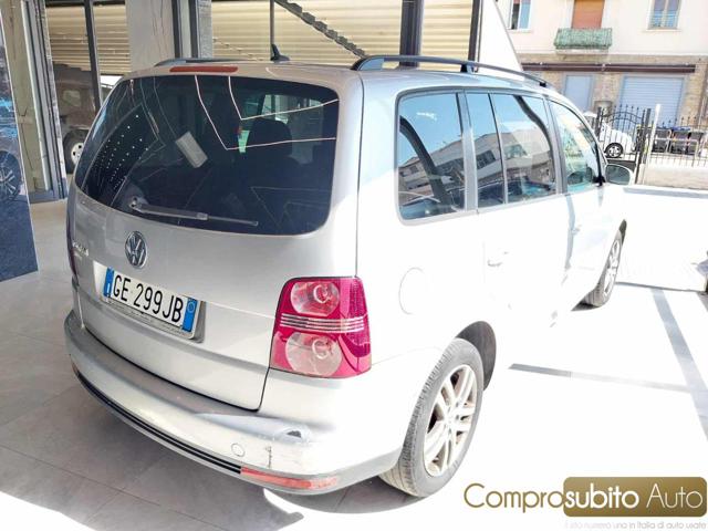 VOLKSWAGEN Touran usata, con Cerchi in lega