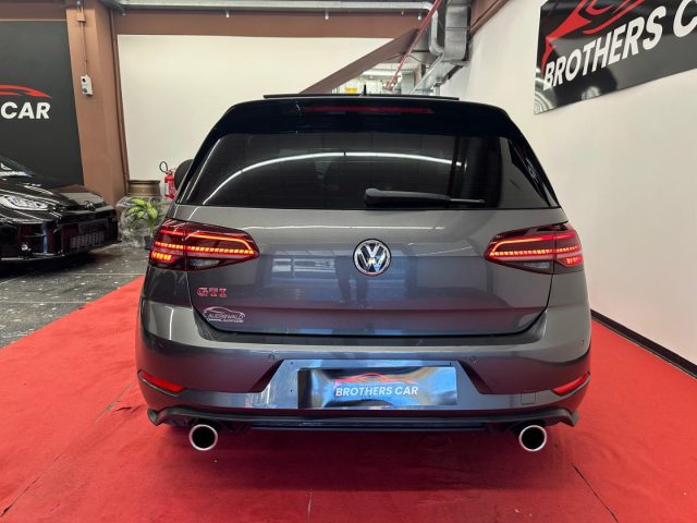 VOLKSWAGEN Golf GTI usata, con Autoradio