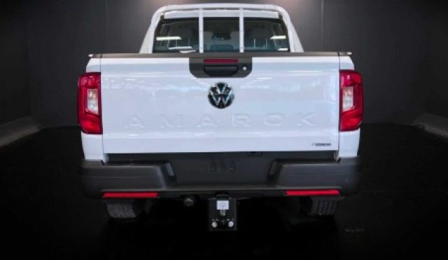 VOLKSWAGEN Amarok usata, con Boardcomputer