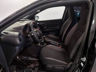 TOYOTA Aygo X usata, con USB