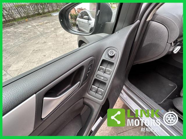 VOLKSWAGEN Golf usata, con Sedile posteriore sdoppiato
